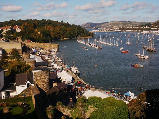 Festival crowd enjoying live country music on the Conwy quayside